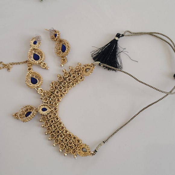 Necklace Set NIB - Picture 10 of 12